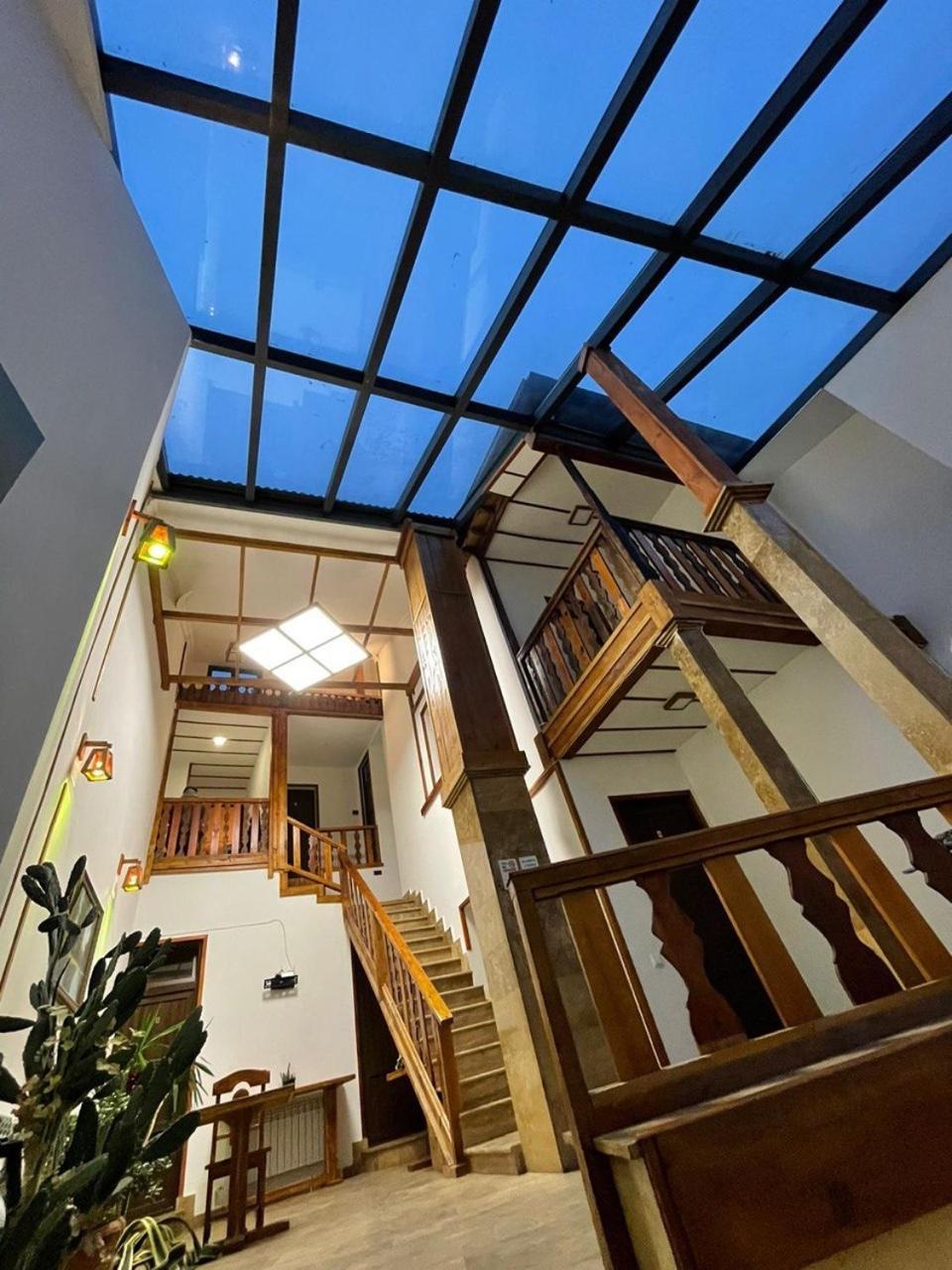 Yerevan Hotel 外观 照片